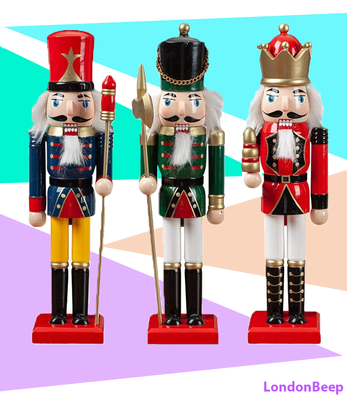 Large Outdoor Christmas Nutcracker Soldier 2023 UK. Wide variety of nutcracker styles. Top 10 Best Christmas Nutcrackers in different sizes London, UK.